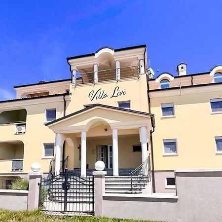 Villa Livi - Luxury Sea View Appartments Medulin Ngoại thất bức ảnh