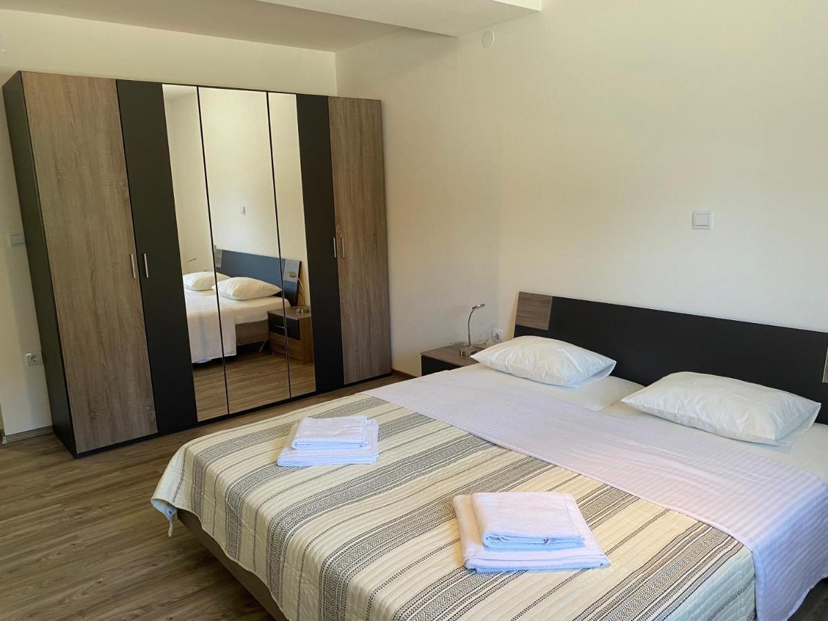 Villa Livi - Luxury Sea View Appartments Medulin Ngoại thất bức ảnh